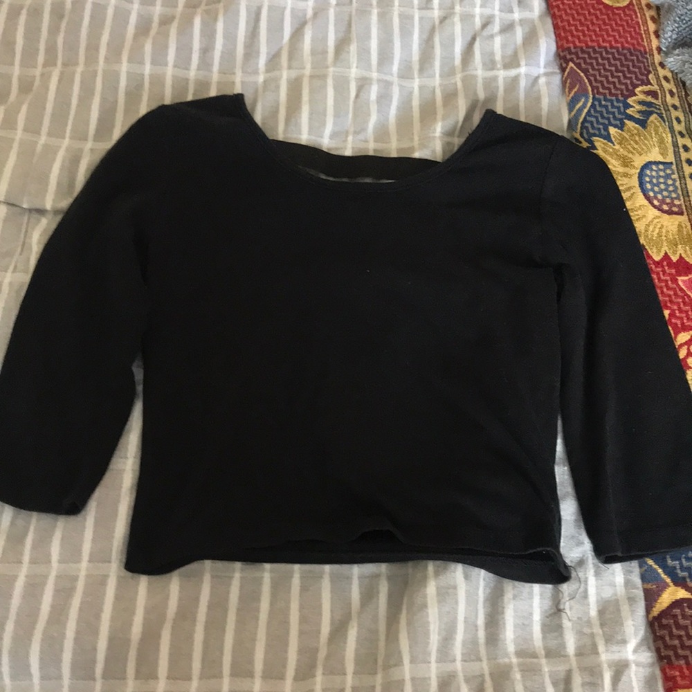 Quarter sleeve crop top